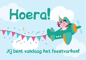 Verjaardagskaart feestvarken in een vliegtuigje